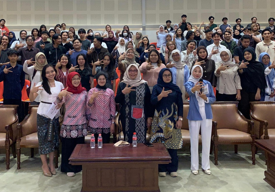 Dari Gagasan hingga Penerbitan: Panduan Menulis bagi Mahasiswa Komunikasi