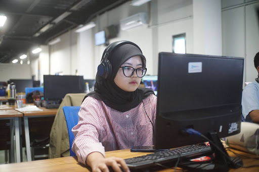 Bukan Wartawan, Tapi Jago Buat Berita? Ternyata Ini Rahasia Citizen Journalism!