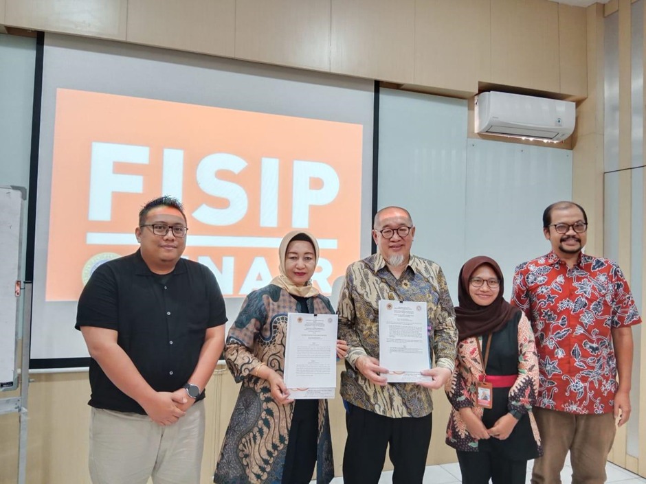 Penandatanganan MOA dan IA Antara FISIP Untag Surabaya dan FISIP Unair