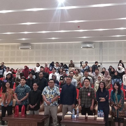 Kupas Tuntas Desain Kemasan bersama Praktisi Desain