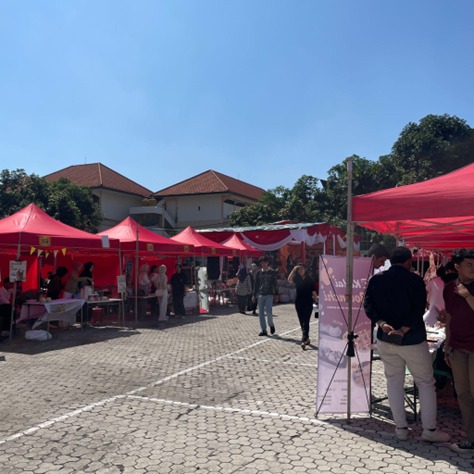 Mahasiswa Ilkom Menunjukkan Jiwa Enterpreneurship Dalam Gelaran Bazaar Produk 
