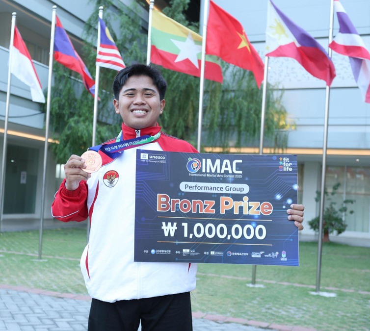 Pencak Silat UNTAG Surabaya Ukir Prestasi Internasional di Korea Selatan